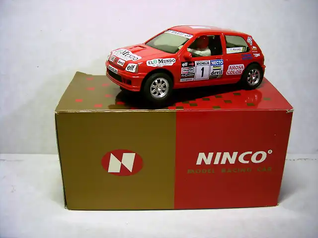 50 RENAULT CLIO 16V XXV COPA NACIONAL 1993 (NINCO) Ref 50102