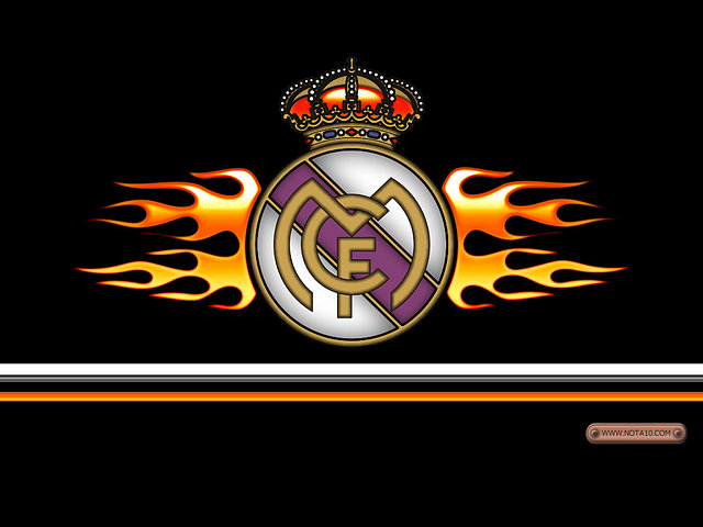 Escudo Real Madrid llamas