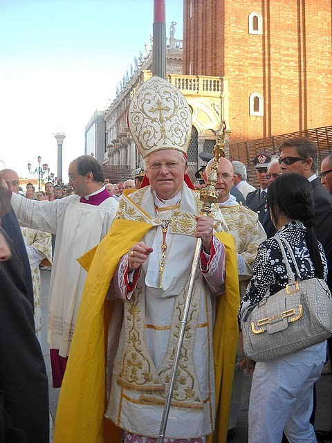 Patriarca Venecia Procesión Corpus