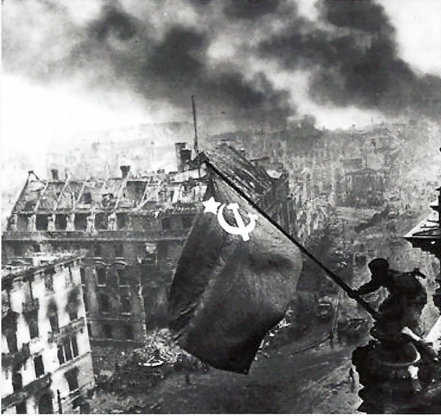 bandera roja en el Reichstag