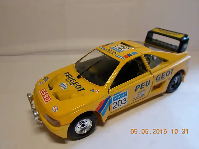 estatico 1-24 Peugeot 405 Gran Raid