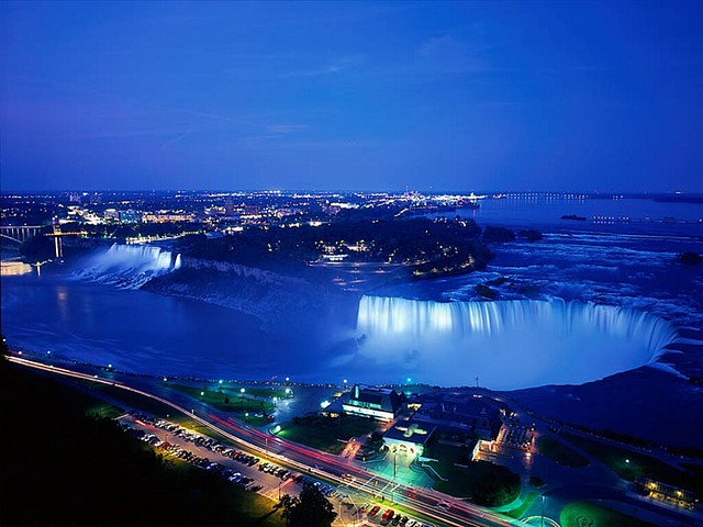 Niagra Falls at Night, Canada