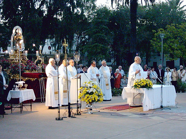 Sacerdotes homenajeados en la Misa V.del Rosario-Riotinto.Fot.J.Ch.Q.jpg
