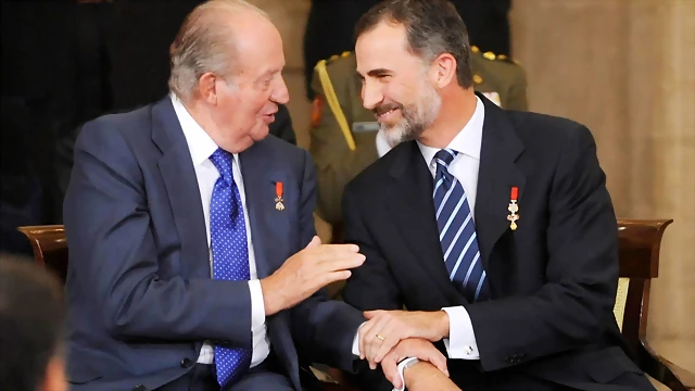 JUAN CARLOS I REY DE ESDPA?A 1975-2014 JUAN CARLOS I REY DE ESDPA?A 1975-2014