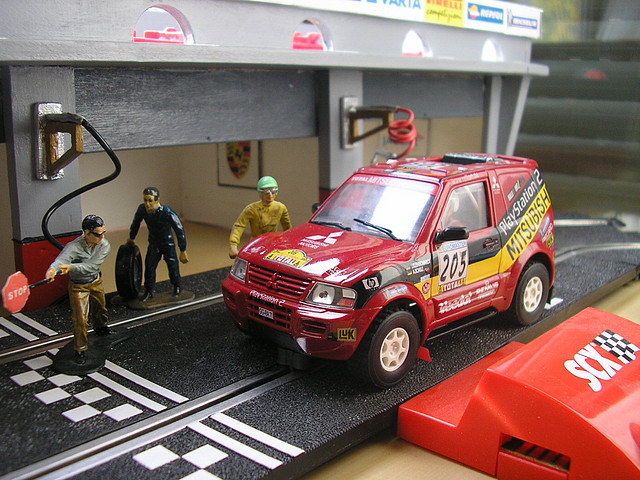 Mitsubishi Pajero Rojo