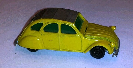 6c Citroen 3 CV amarillo (serie 10)1