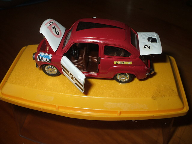 Seat 600 Rally MKI Pilen (2)