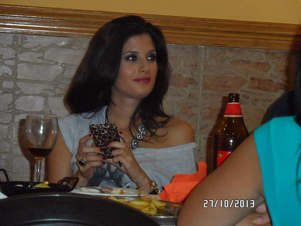 Mar?a en la cena antes del bolo 19 Mar?a en la cena antes del bolo 19