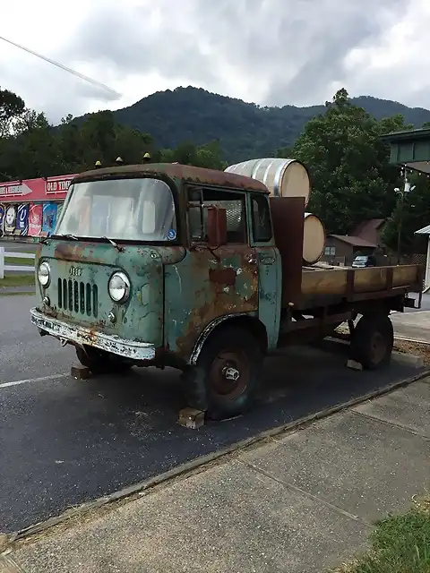 camioneta oxidada-01