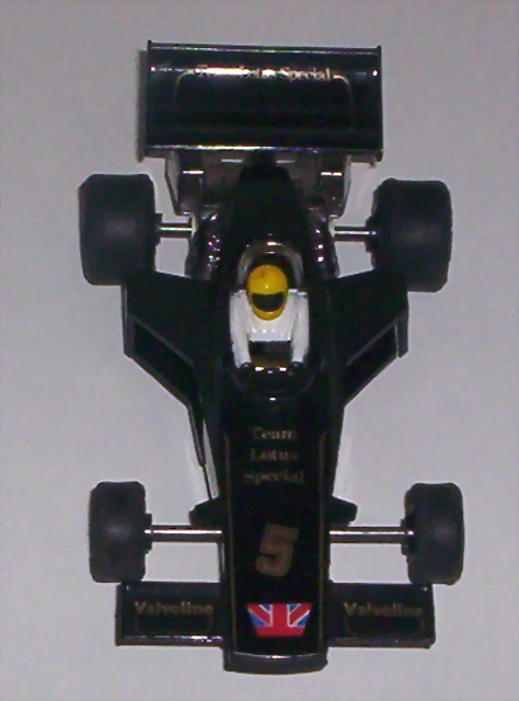 Lotus JPS C-126