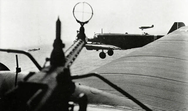 Junkers-Ju-52s-ferrying-supplies-over-the-Mediterranean-to-North-Africa-1942-03