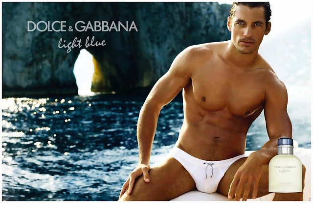 dolce-gabbana-david-gandy-light-blue-1-800x518 dolce-gabbana-david-gandy-light-blue-1-800x518