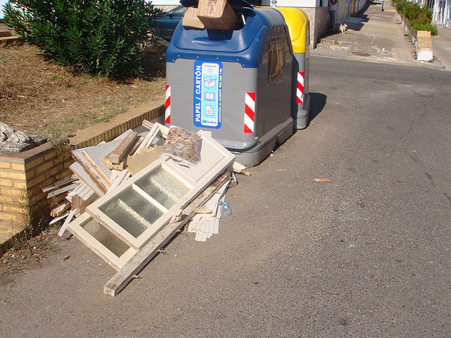 A pie de calle-Normas incumplidas en Riotinto-Fot.J.Ch.Q.07.10.11 (1)