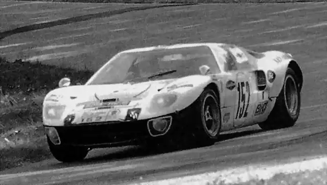 Ford GT40 TdF '70 - 02