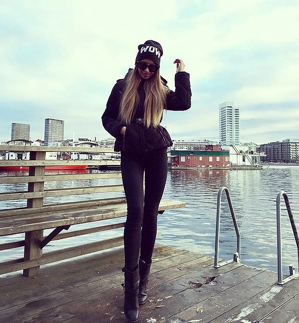 amandalinneas__2015-11-22_07-26-28 amandalinneas__2015-11-22_07-26-28