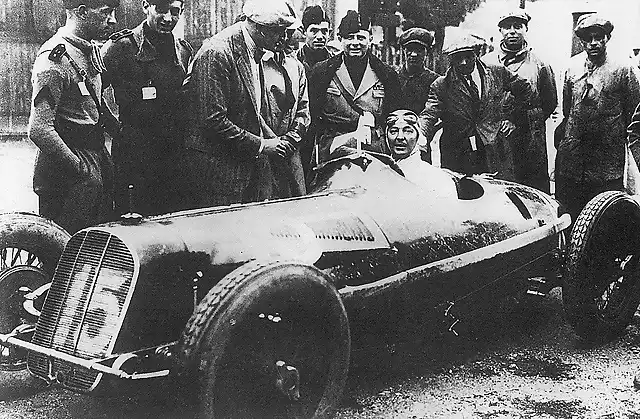 Pietro_Bordino_at_the_1927_Milan_Grand_Prix_cropped