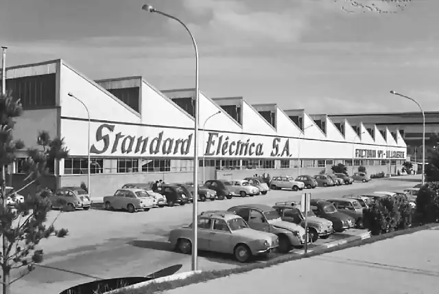 Madrid Villaverde Alto factoria Standard Electrica 1967  ---tribujaos