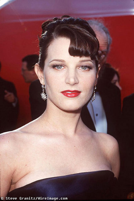 Bridget Fonda face