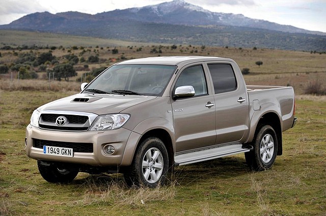 toyota-hilux-lateral5