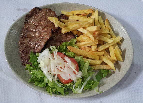 Solomillo con patatas Solomillo con patatas