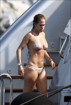jennifer-lopez0310-chicasybikinis-thumb[1]