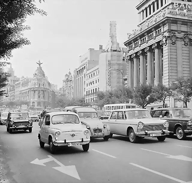 Madrid Gran Via (16)  ----carlos 850