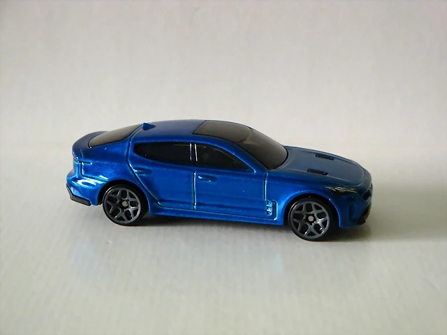 KIA Stinger(1) (Copiar) KIA Stinger(1) (Copiar)