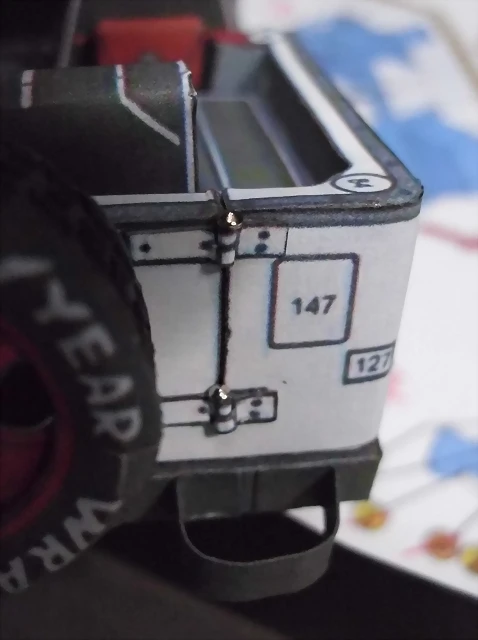 Jeep (75) Jeep (75)