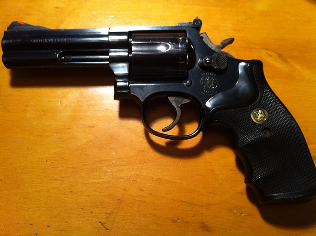 SMITH & WESSON357MAGNUM