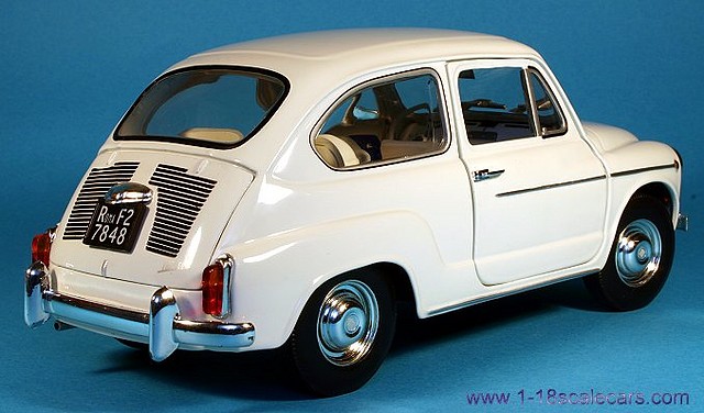 Fiat_600D_rear_quarter