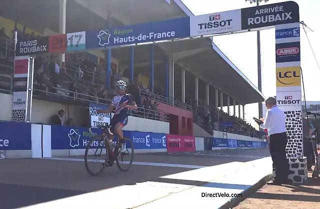 roubaix junior arrivee pidcock