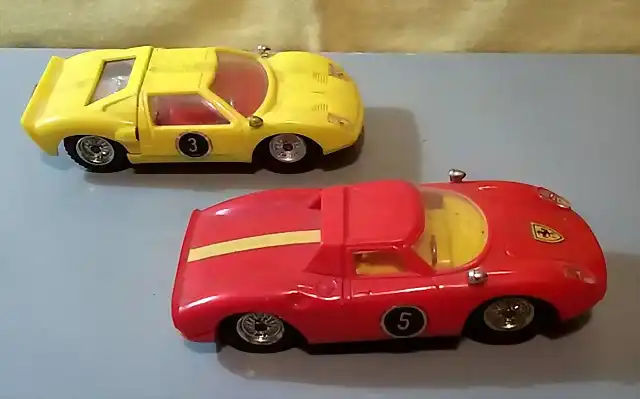 Policar Ford GT & Ferrari 250 (2)