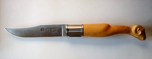couteau de larzac