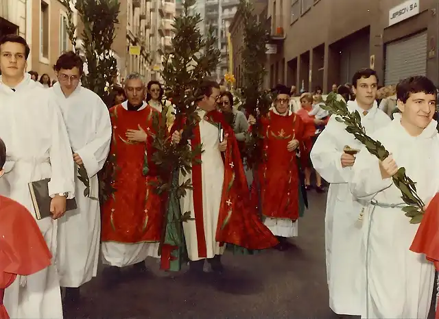 Domingo de Ramos Parroquia San Carlos Borromeo Barcelona. Cingulo Fajinado