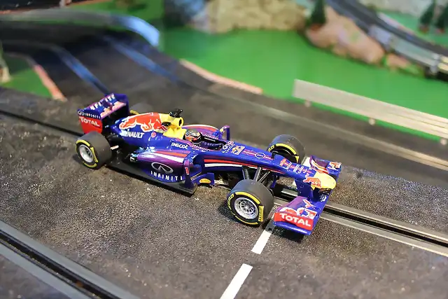 RENAULT RED BULL RB9  S.VETEL