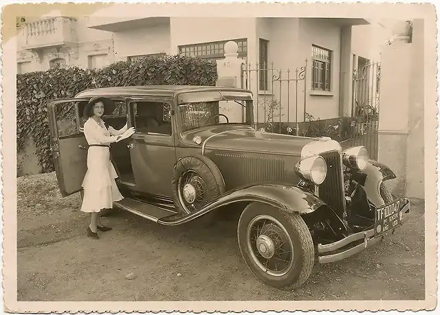 Chrysler Six Sedan 1931 TF-100047