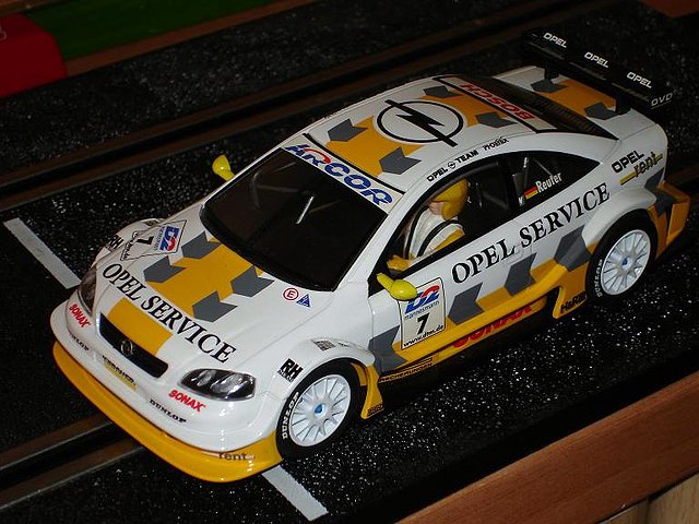 OPEL ASTRA CUPE V8 DTM 2001