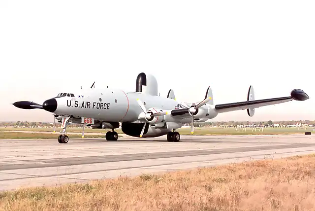 AWACS EC-121-D Super G Constellation