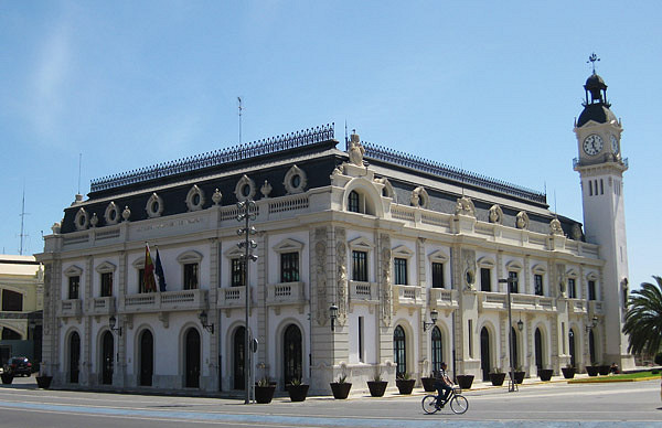 edificio-reloj-puerto