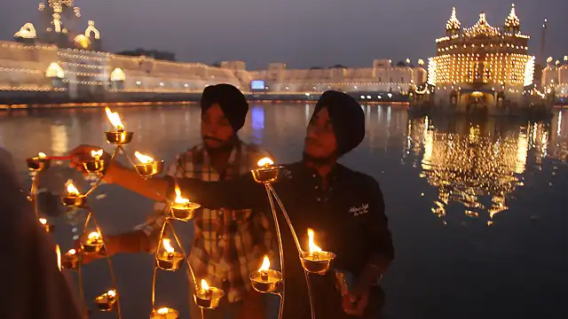 diwali-lights-india-11152012-web-1024x576