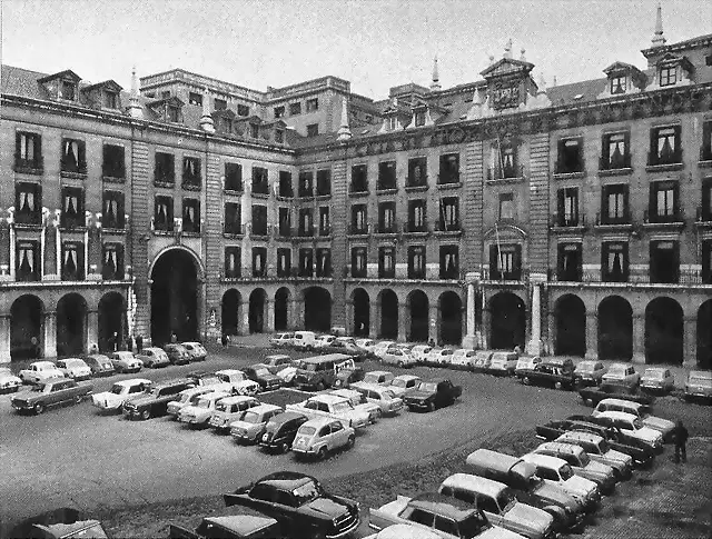 plaza-porticada-1965 plaza-porticada-1965