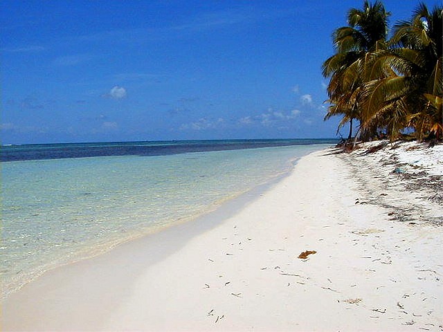 Belize_Pristine beach up north