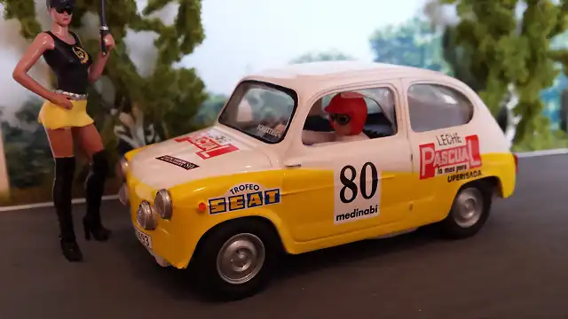 SEAT 600 D 1974 CRITERIUM LUIS DE BAVIERA DE SOUSA