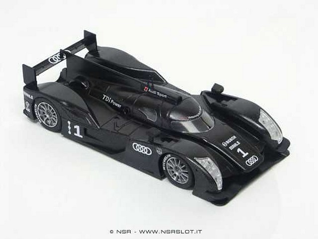 audi_r18_08