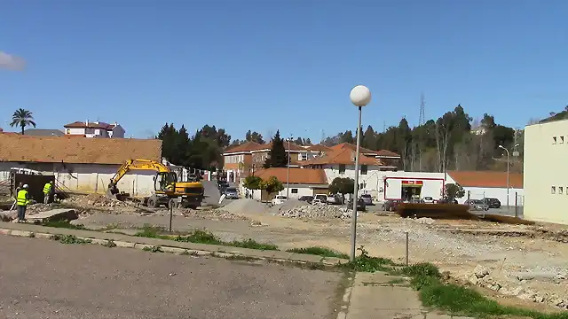 14.03.05-Obras Piscina Mun.-Foto J.Ch.Q..jpg