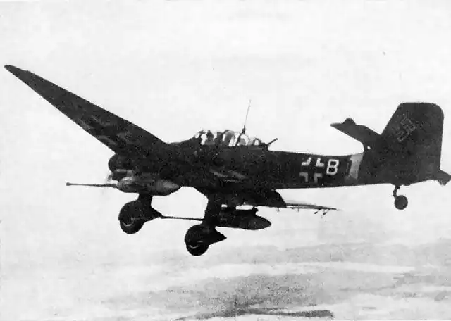 Ju87-G2-(+B)-1944-49f-s