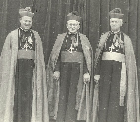 obispos Ol?zar, J?uregui y Elorza (2)