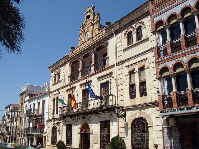 nuevas banderas en el Ayuntamiento