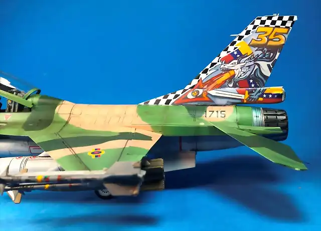 F16B 35An 3