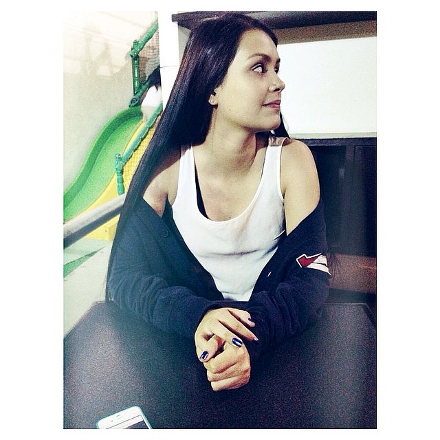 lauranavasramirez_2014-10-18_19-10-24 lauranavasramirez_2014-10-18_19-10-24